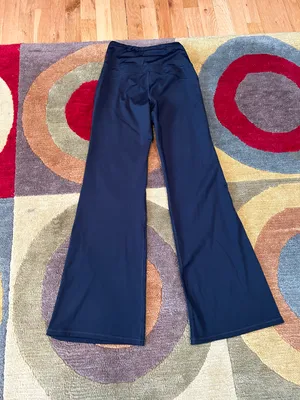 NWOT Black High Waisted Flare Leggings Athletic Yoga Pants Size XS Runs Short thumbnail 4