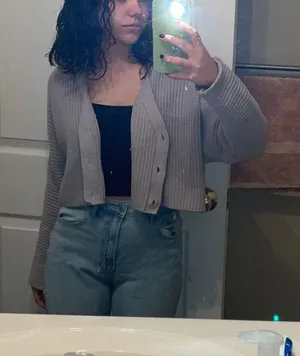 Forever 21 grey sweater thumbnail 1