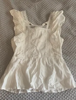 Francesca's White Tank Top thumbnail 2