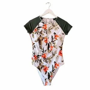 CUPSHE One Piece Tropical Floral Front Zipper Swimsuit Mock Neck Zipper Short Sl thumbnail 3