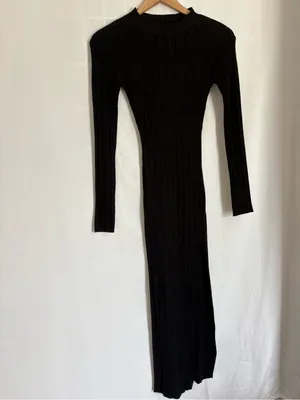 Almost Famous Long Sleeve Black Ribbed Knit Maxi Dress small thumbnail 3