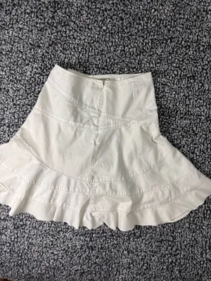 DKNY White Denim Ruffled Mini Skirt Paneled A-Line High Waisted Size 8P 100% Cotton thumbnail 5