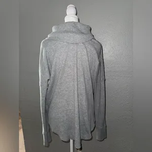 The Group Babaton/TNAWaffle‎ Knit Cowl Neck Sweater Grey Size Medium NWOT thumbnail 4