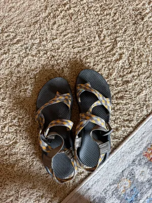 Chacos Sandals Women’s 11 yellow and gray design thumbnail 2
