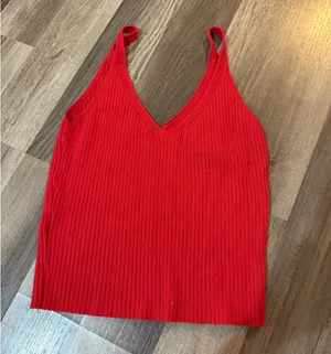 H&M Tank Top thumbnail 2