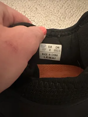 Lightweight Black Sneakers with Rubber Soles thumbnail 2