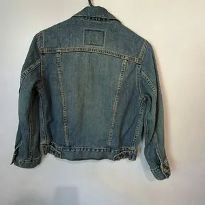 Levi’s Women’s Denim Trucker Jean Jacket Size Small Medium Wash 100% Cotton #110 thumbnail 6