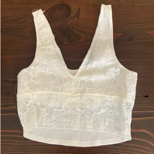 Aerie white lace Bralette/Cropped Top size small‎ thumbnail 1