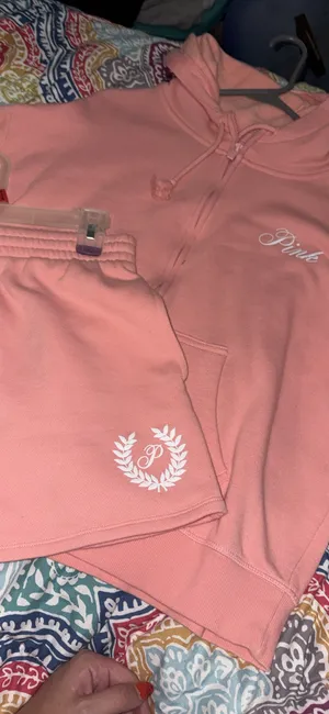 PINK - Victoria's Secret NWOT Set thumbnail 1