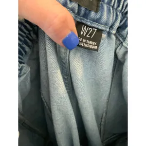 Urban Outfitters BDG high-rise relaxed skate cargo jeans size‎ 27 thumbnail 4
