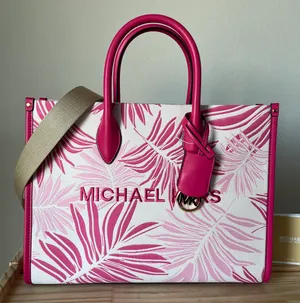 Michael Kors Purse thumbnail 1