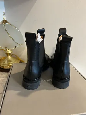 NWT Everlane Black Leather Chelsea‎ Lug Sole Boot Size 7 thumbnail 4