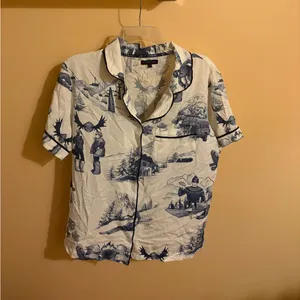 Katie Kime Apres Ski Toile Pajama Top in White & Navy thumbnail 3
