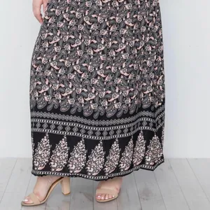 Ganji Paisley Crochet Spaghetti Strap Maxi Dress in Black/Cream Boutique NWT thumbnail 6