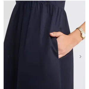 Rumored navy dress Size XS thumbnail 3