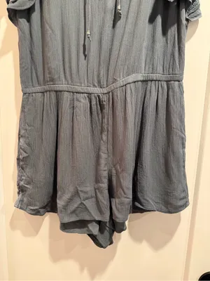 American Eagle Outfitters Lace-Up Flutter Sleeve Tunic Romper in Charcoal Size L thumbnail 5