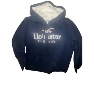 ✨Hollister Co. FAUX SHEARLING-LINED ZIP-UP LOGO GRAPHIC NAVY SZ LARGE HOODIE✨ thumbnail 5