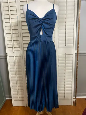 Cupshe Navy Satin Twist-Front Midi Dress thumbnail 7