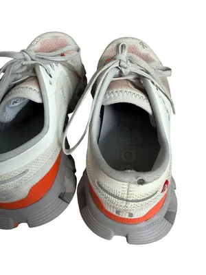 ON Cloud Women’s Gray Orange Sneakers Size 6.5 thumbnail 7