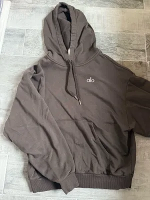Alo Yoga Sweat Set thumbnail 2