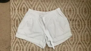 Lululemon Shorts thumbnail 1