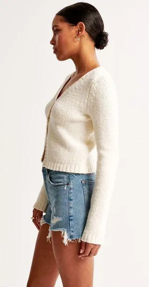 Abercrombie High Rise Mom Short thumbnail 4