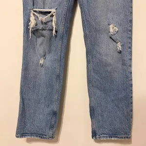 Abercrombie & Fitch The 90s Straight Utra High Rise Size 26 / 2 Short thumbnail 5