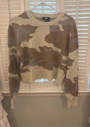 Camo DKNY sweater thumbnail 1