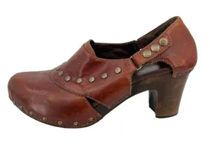 Dansko Ryder Brown Leather Studded Heeled Clogs Size 39 EU 8.5-9 US Cottagecore thumbnail 1