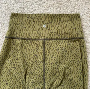 Lululemon Leggings thumbnail 2