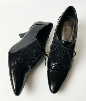 Vintage Nickels Black Oxford Heels – Patent & Suede Wingtip – Size 8.5M thumbnail 1