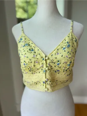Aeropostale Yellow Blue Floral Smocked Cotton Cropped Cami Tank Top Sz Medium thumbnail 1