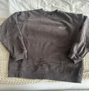 White Fox Sweatshirt thumbnail 1