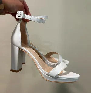 White Sandal Heels size 8 thumbnail 1