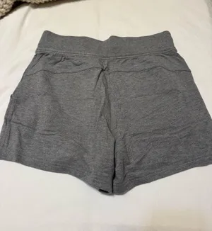 Lululemon Sweatshorts thumbnail 2