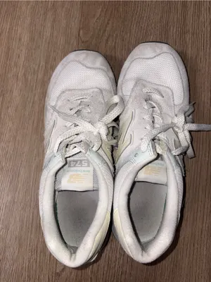 New Balance Sneakers Size 9 Women’s thumbnail 3