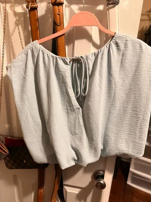 Blu Pepper Blouse Cropped thumbnail 2