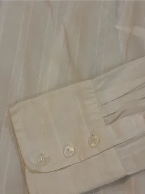 Classic Women’s IZOD Size Small White Button-Down Shirt 100% Cotton thumbnail 5