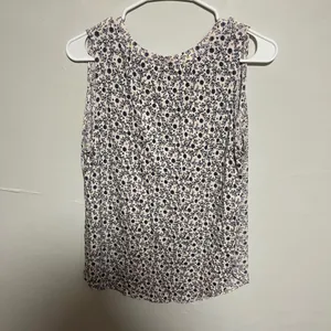 LOFT Sleeveless Floral Blouse - White and Blue thumbnail 3