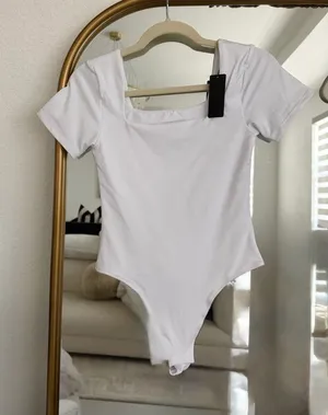 NWT. White Square Neck Short Sleeve Bodysuit in S thumbnail 1
