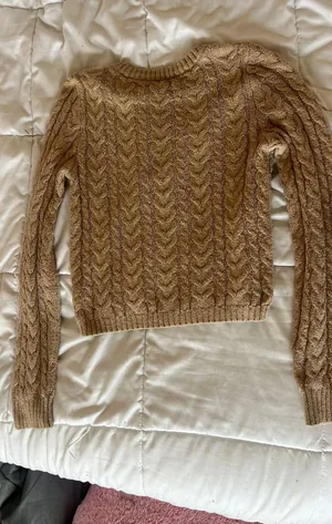 American Eagle Outfitters Sweater thumbnail 3