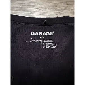 Garage Women's Black Ribbed V Neck Short Sleeve Crop Top Style Medium 100081533 thumbnail 3