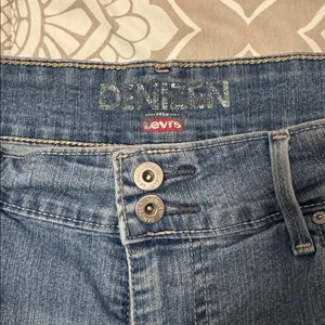 Denizen by Levi's Classic Blue Jean Shorts thumbnail 2