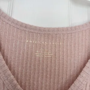 American Eagle V-Neck Crop Tank Top thumbnail 3