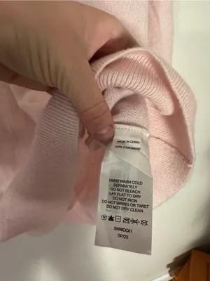 Quince Mongolian Cashmere turtleneck sweater minimal pink medium thumbnail 4