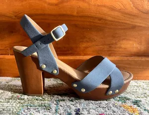 Soda Platform Sandals thumbnail 1