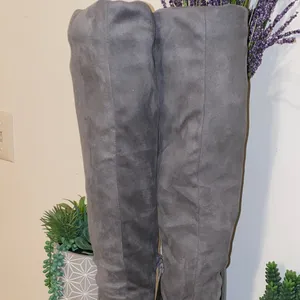 Charlotte Russe Gray Faux Suede Knee-High Boots Size 9 thumbnail 8