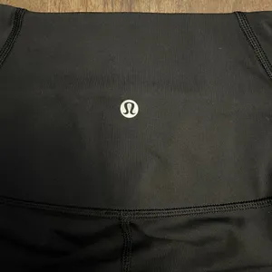 Lululemon Minimalist Crop Size 4 thumbnail 7