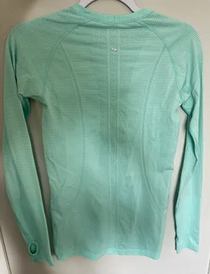 Lululemon Swifty Tech Long Sleeve thumbnail 2