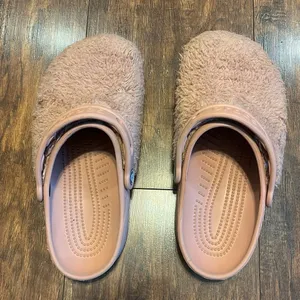 Crocs thumbnail 3